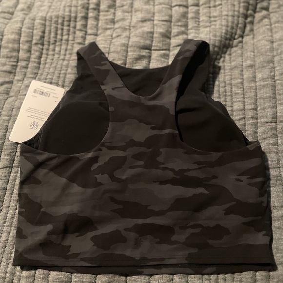 NWT Athleta conscious crop- Size M, D-DD cup - Picture 4 of 7